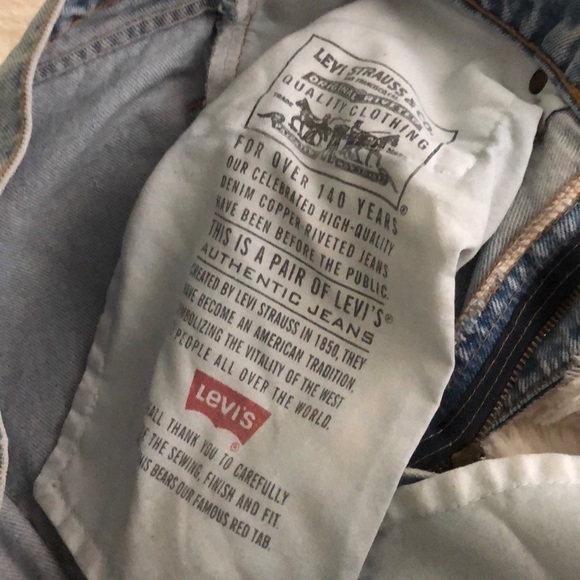 Authentic 90’s Levi’s - Picture 2 of 4